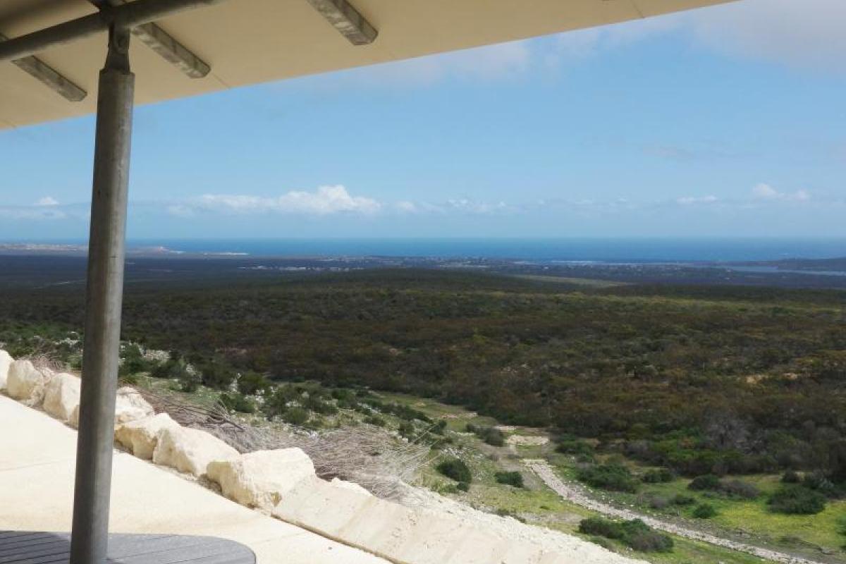 view out to the ocean from Meanarra Hill lookout